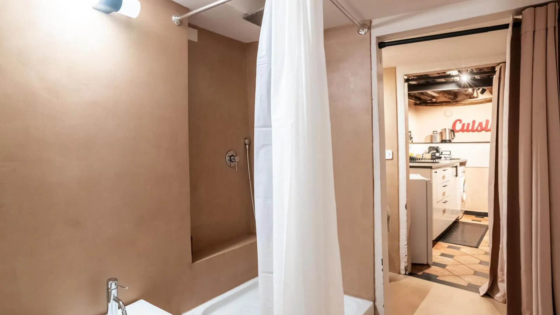 Giano Host - San Bernardo Apartman Genova 0*,