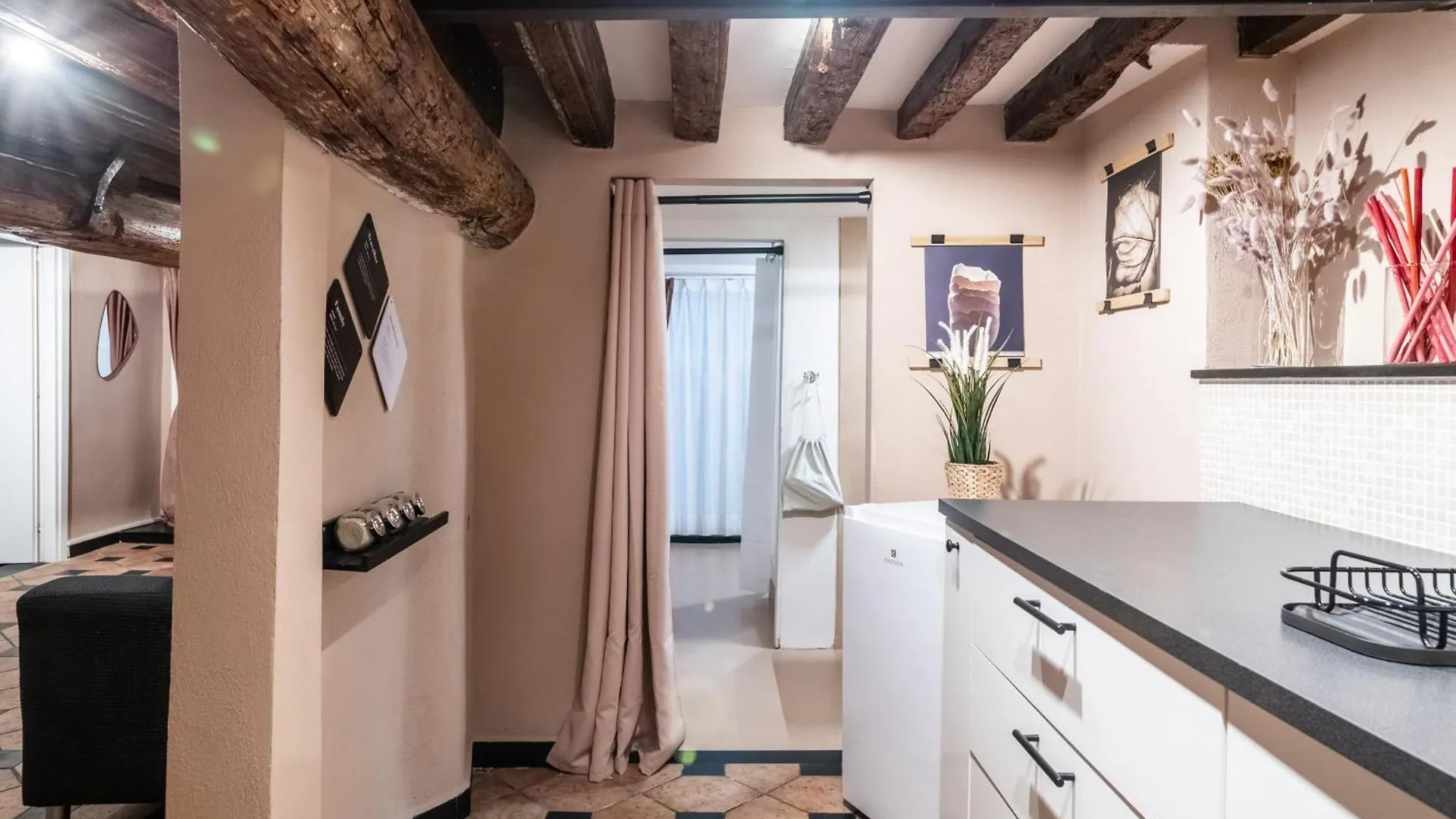 Giano Host - San Bernardo Apartment Genoa 0*,  Italy